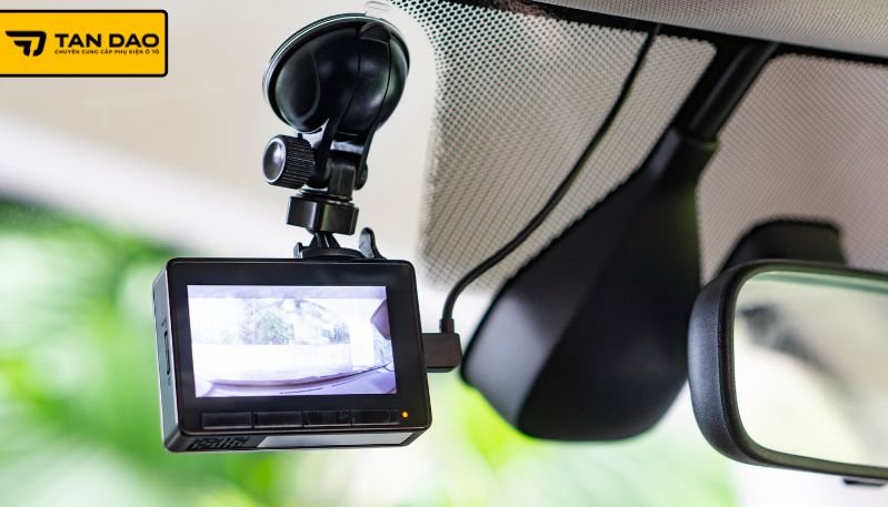 Cách lắp đặt và sử dụng Camera hành trình