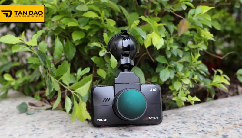 Camera hành trình hãng nào tốt 2K Webvision A18