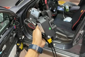 Độ Cửa Hít Xe VinFast Nerio Green Tại TPHCM