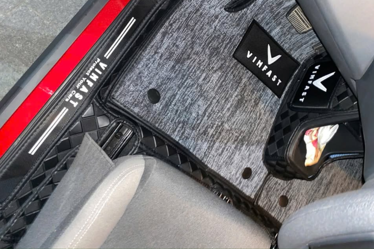 Lắp Sàn Ô Tô VF3 Tận Nơi Nhanh Chóng Tại TPHCM