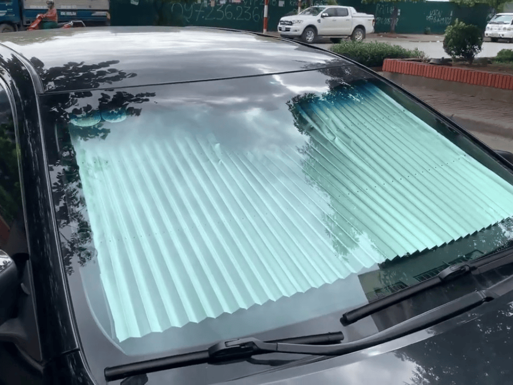 Lái Xe Giữa Trưa Không Cần Che Nắng – Có Thật Không?