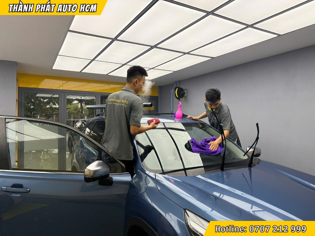 dán phim cách nhiệt ô tô ở huyện hóc môn
