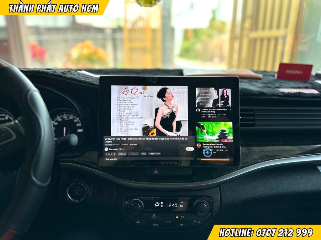 màn hình 13 inch XL7 xem youtube