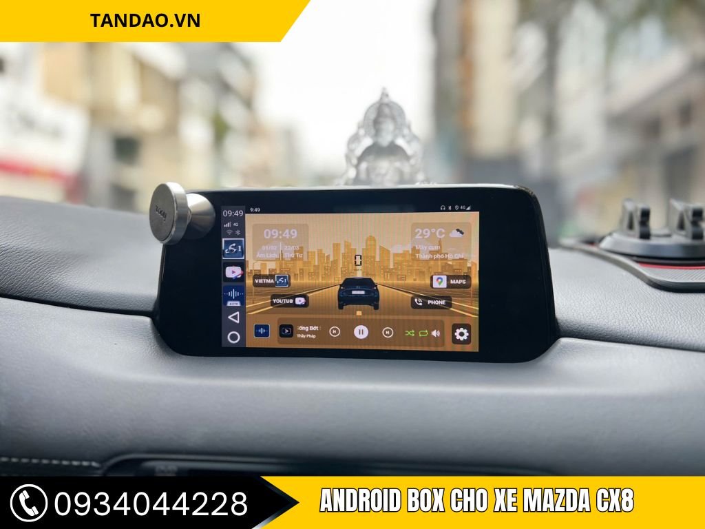 "Android Box cho xe Mazda CX8 hiển thị giao diện thông minh, sản phẩm được phân phối tại trung tâm phụ kiện ô tô quận Gò Vấp."