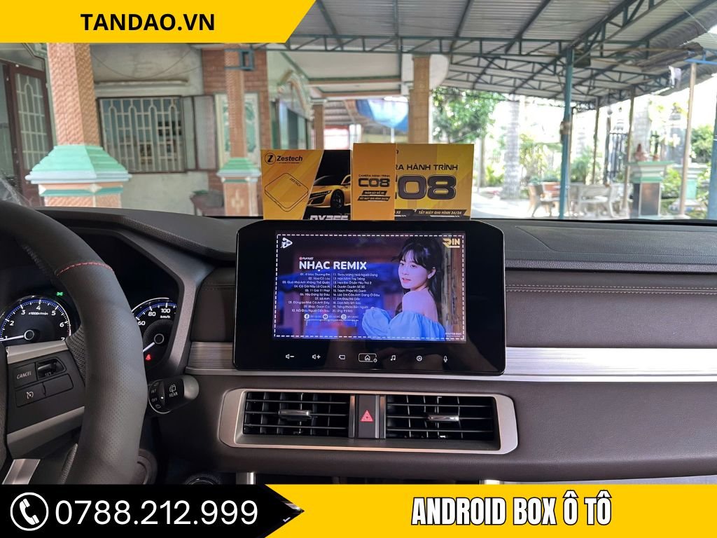 Thiết bị android box ô tô tại Long An giúp màn zin xem truyền hình trực tuyến, được lắp đặt chuyên nghiệp tại Thành Phát Auto, hình ảnh sắc nét.