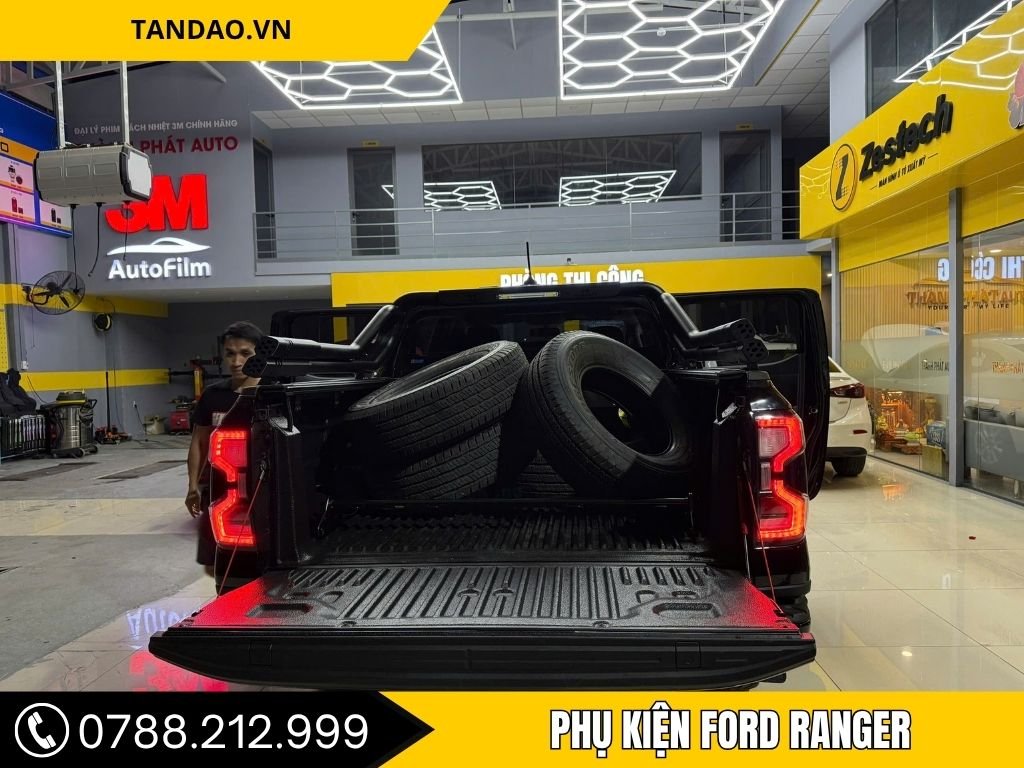 Phụ Kiện lót thùng Xe Bán Tải Ford Ranger