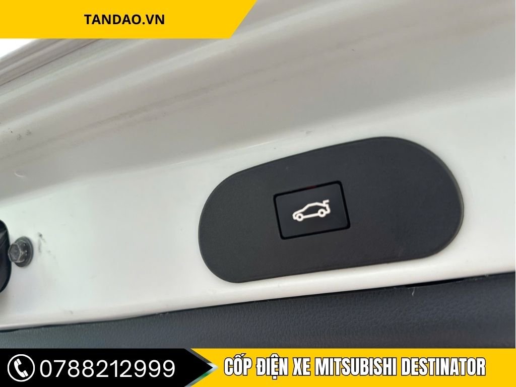 Cốp Điện Xe Mitsubishi Destinator Cho Xe Gia Đình