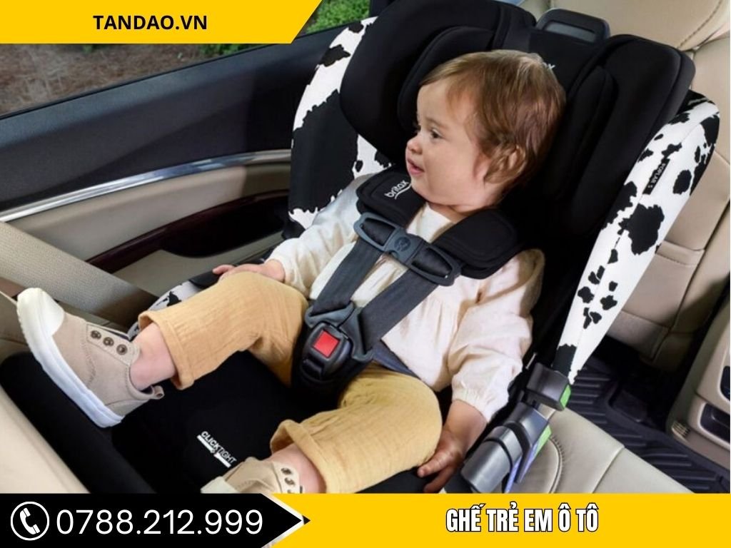 Ghế ô tô trẻ em 100-120cm với thiết kế thoải mái và an toàn, giúp dây an toàn vừa vặn và hỗ trợ bé ngồi đúng tư thế trong suốt chuyến đi.