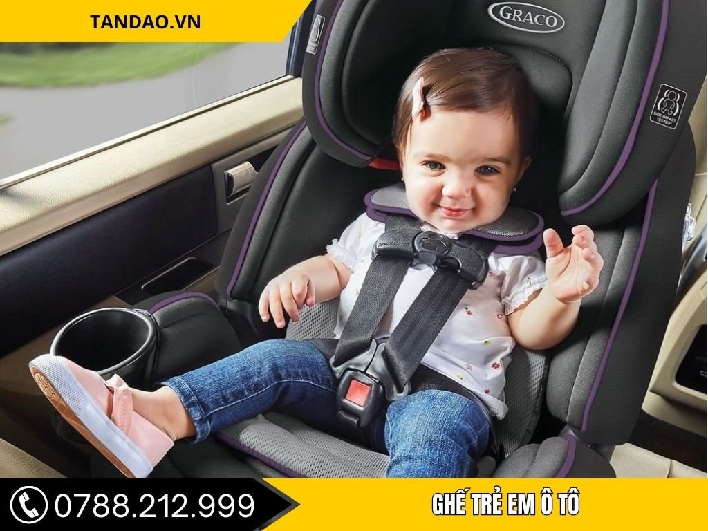 Việc chọn ghế ô tô trẻ em theo cân nặng giúp đảm bảo bé ngồi đúng tư thế, tối ưu hóa sự thoải mái và bảo vệ trẻ khỏi các chấn thương.