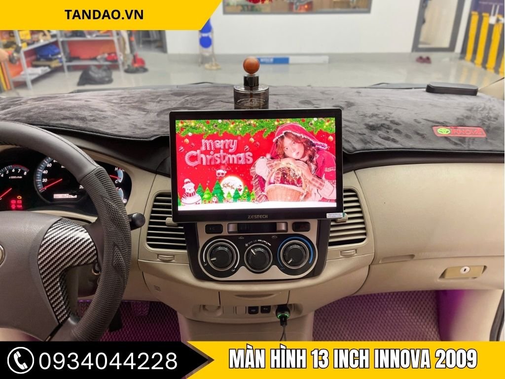 Màn Hình 13 Inch Innova 2009 – Nâng Cấp Mới Mẻ Cho Khoang Lái
