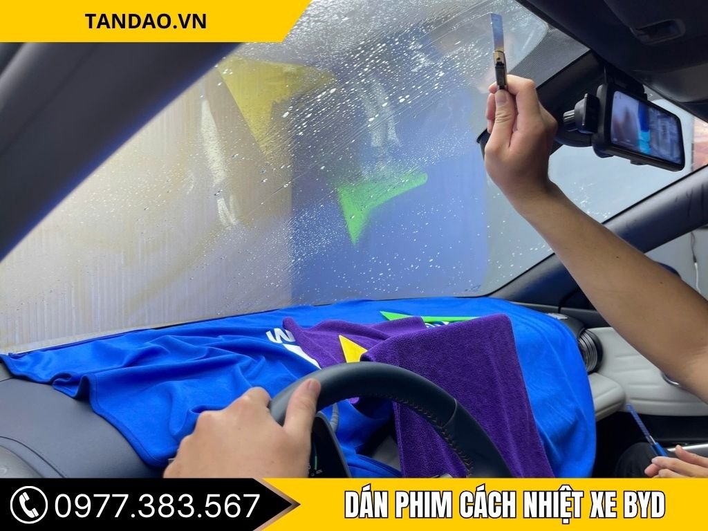 Hình Ảnh Dán Phim Cách Nhiệt Xe BYD