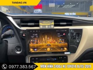 Hình Ảnh Màn Hình S100J Xe Toyota Altis 2019