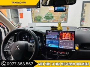 Hình ảnh Màn hình 13 inch cho xe Mitsubishi Outlander