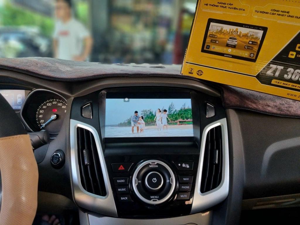 Màn Hình Android Ford Focus 2018 Lắp Đặt Tận Nơi Uy Tín chính hãng 1
