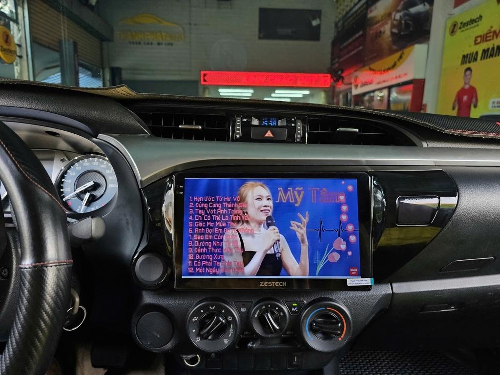 Màn Hình Android Toyota Hilux 2018 Lắp Đặt Tận Nơi Uy Tín chính hãng 3