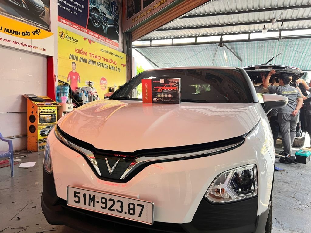 Đèn Trợ Sáng Aozoom EX4 VF5