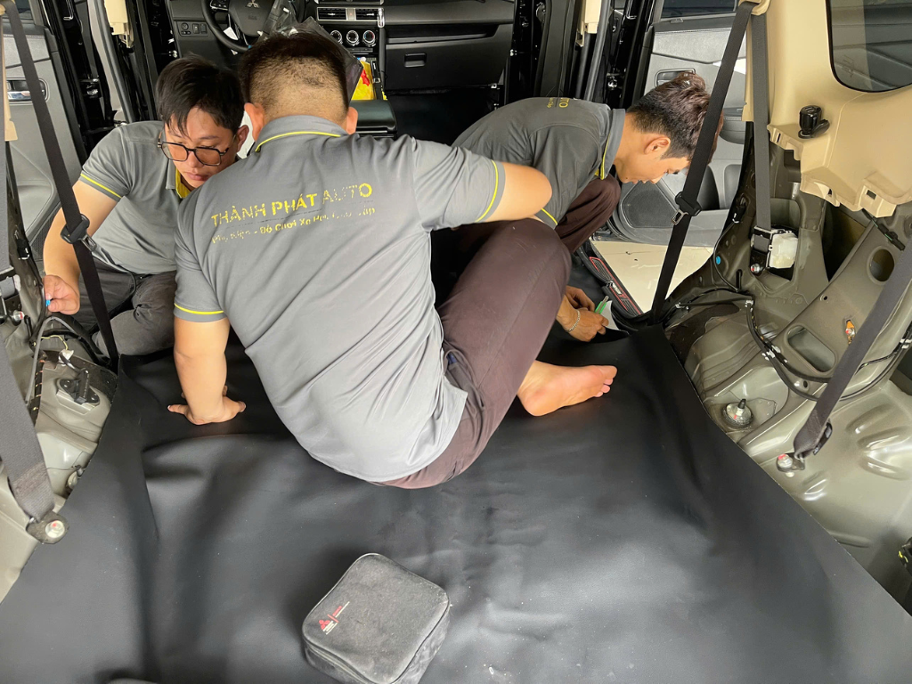 Chi Phí Lắp Thảm Lót Sàn Simili Cho Xpander Mới Nhất