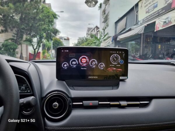Alternative view of Màn Hình Android Mazda CX30 2021-2024 Chính Hãng Lắp Đặt Tận Nơi