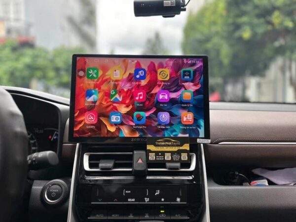 Alternative view of Màn Hình Android Toyota Innova 2024 Lắp Đặt Tận Nơi Uy Tín