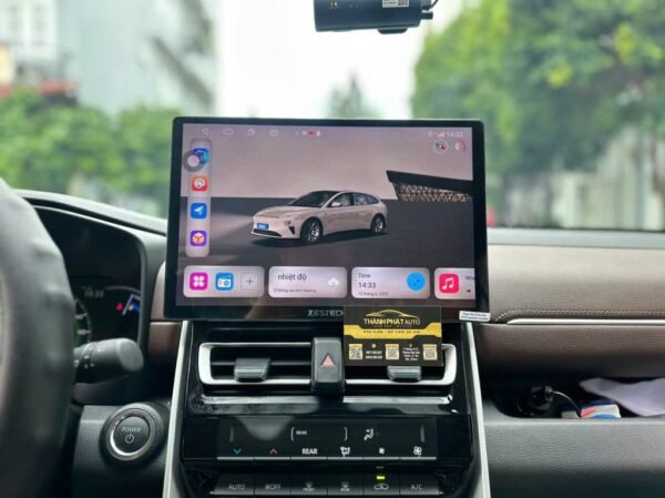Màn Hình Android Toyota Innova 2024 Lắp Đặt Tận Nơi Uy Tín