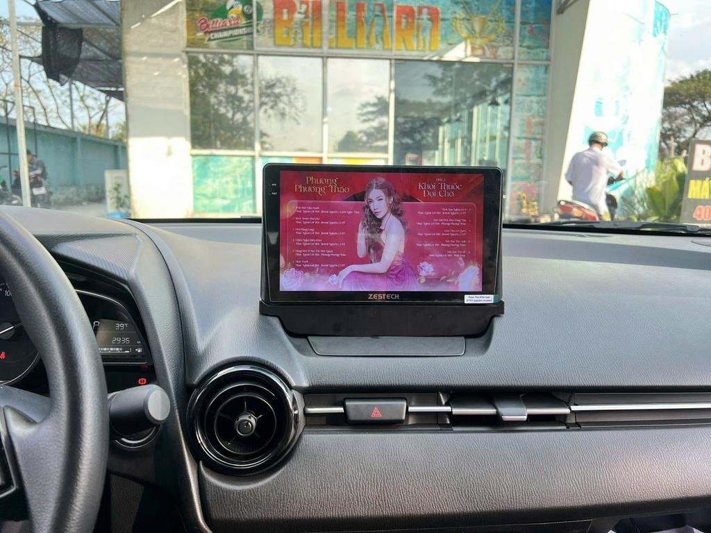 Màn Hình Mazda 2 2024 Chính Hãng Lắp Đặt Tận Nơi Uy Tín chính hãng 3