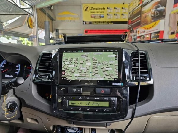 Màn Hình Toyota Fortuner 2016 Lắp Đặt Tận Nơi Uy Tín