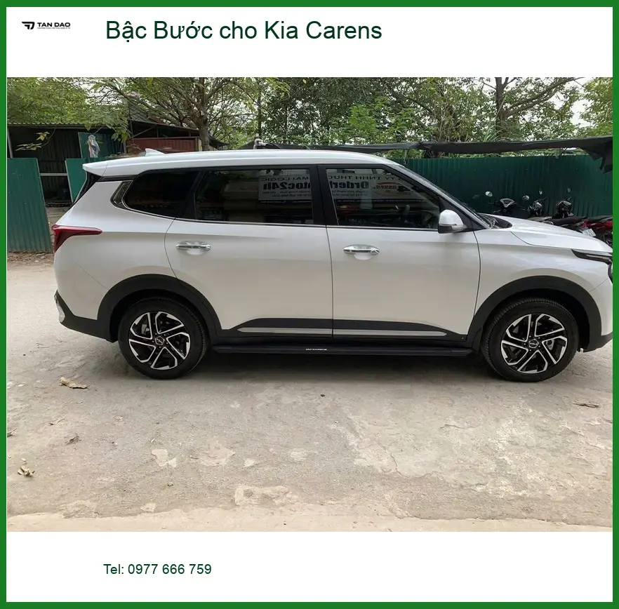 Anh Khải lắp bậc bước Kia Carens ở Thủ Đức cho vợ con dễ lên xuống ảnh thực tế 3