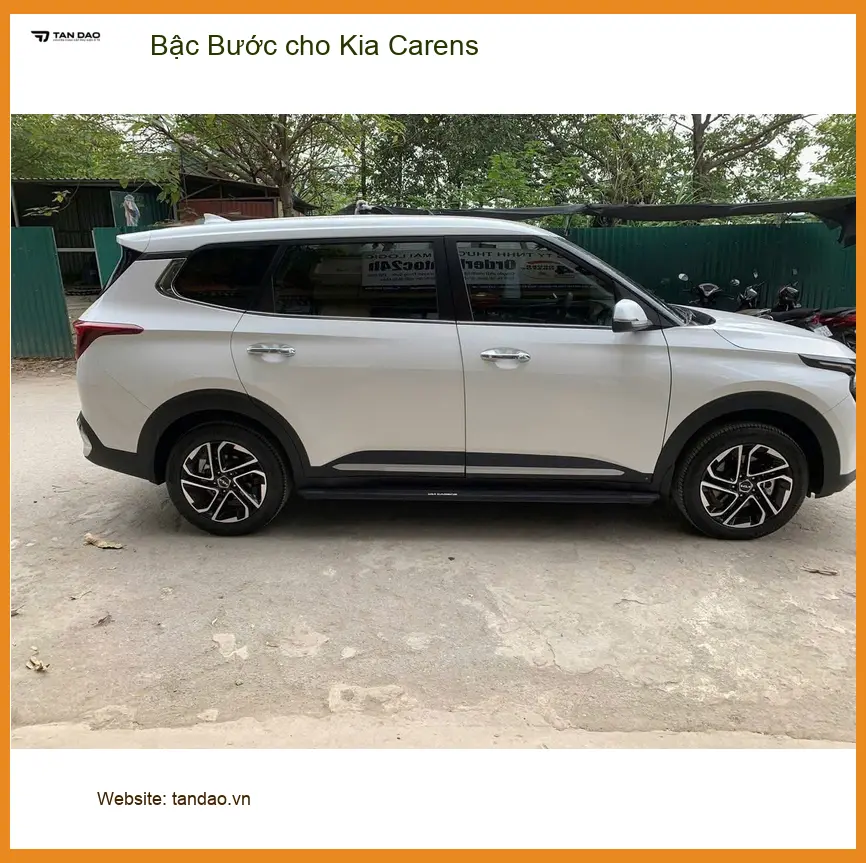 Anh Minh lắp Bậc Bước cho Kia Carens tại Quận 12 uy tín, giá tốt ảnh thực tế 3