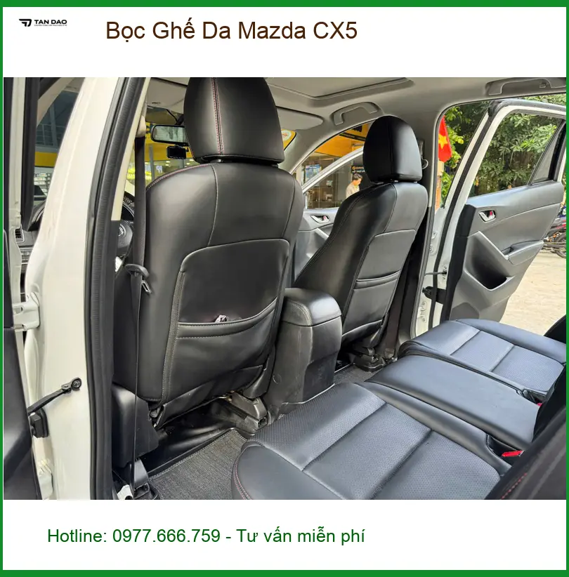 Cô Tuyết bọc ghế da Mazda CX5 Quận 12 vì ghế zin đã cũ và xuống cấp.