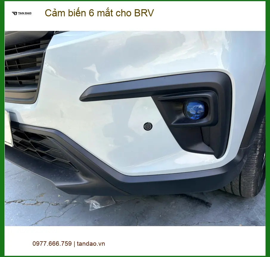 Anh Thắng lắp cảm biến 6 mắt cho Honda BRV tại Quận 9 để lùi đỗ xe an toàn hơn ảnh thực tế 5
