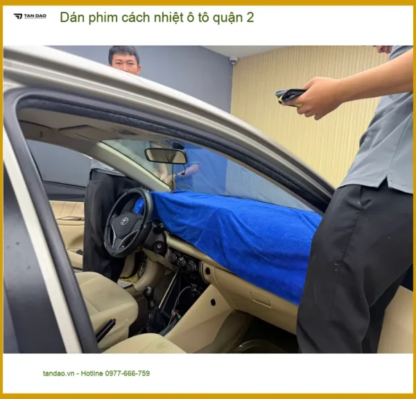 Dịch Vụ Dán Phim Cách Nhiệt Ô Tô Tại Quận 2 - Thi Công Chuyên Nghiệp