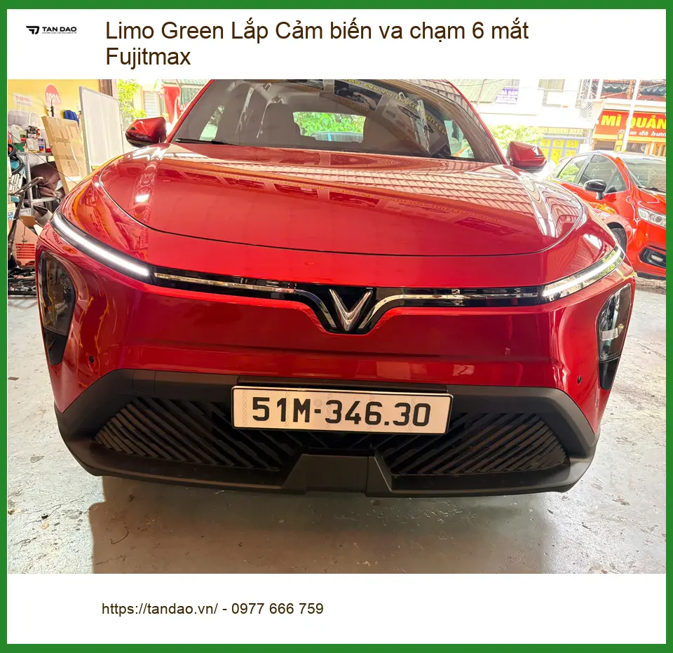 Chú Tấn lắp cảm biến va chạm 6 mắt Fujitmax cho Limo Green ở Thủ Đức ảnh thực tế 2