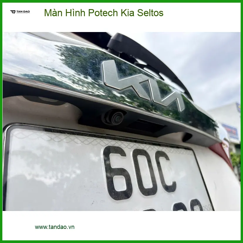 Chị Thảo lắp Màn Hình Potech cho Kia Seltos tại Quận 12 để trải nghiệm lái xe thêm tiện nghi ảnh thực tế 5
