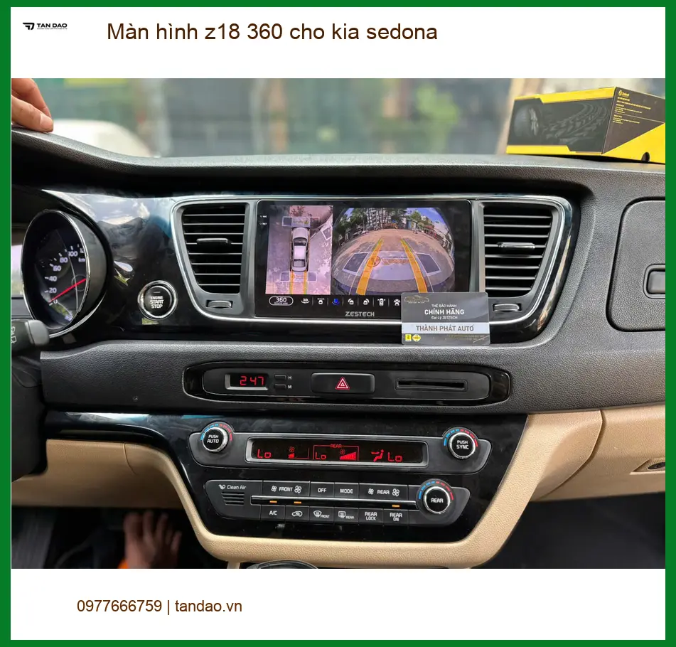 Anh Khải lắp màn hình Z18 360 cho Kia Sedona Quận 6 để lái xe an toàn hơn