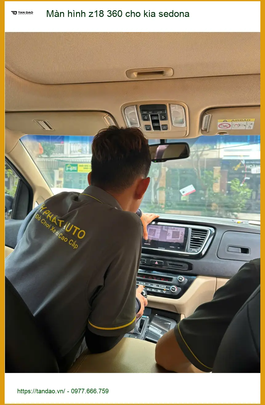 Anh Long lắp màn hình Z18 360 cho Kia Sedona, giúp đỗ xe an toàn hơn ở Quận 8 ảnh thực tế 2