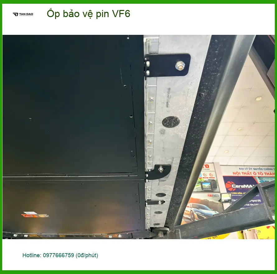 Anh Kiên lắp Ốp bảo vệ pin VinFast VF6 tại Quận 12 để tránh hỏng hóc pin xe