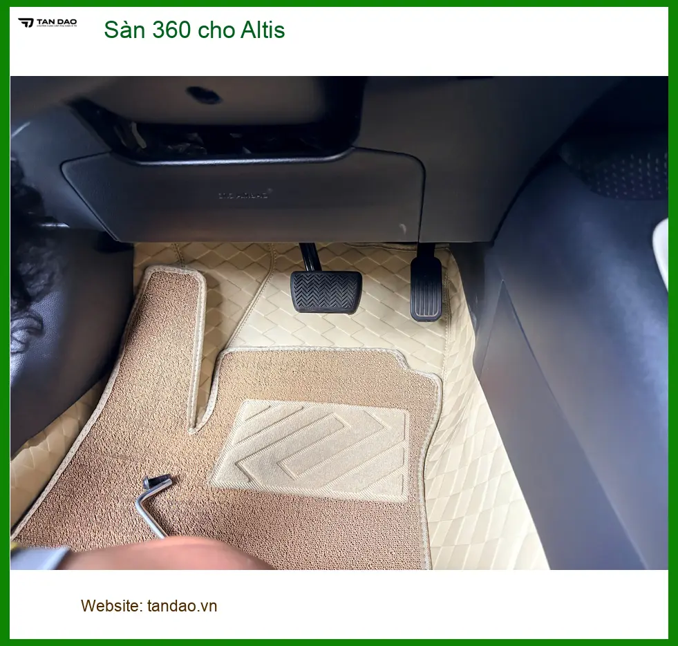Anh Kiên nâng cấp Sàn 360 cho Toyota Altis tại Quận 2 để nội thất sạch hơn ảnh thực tế 3