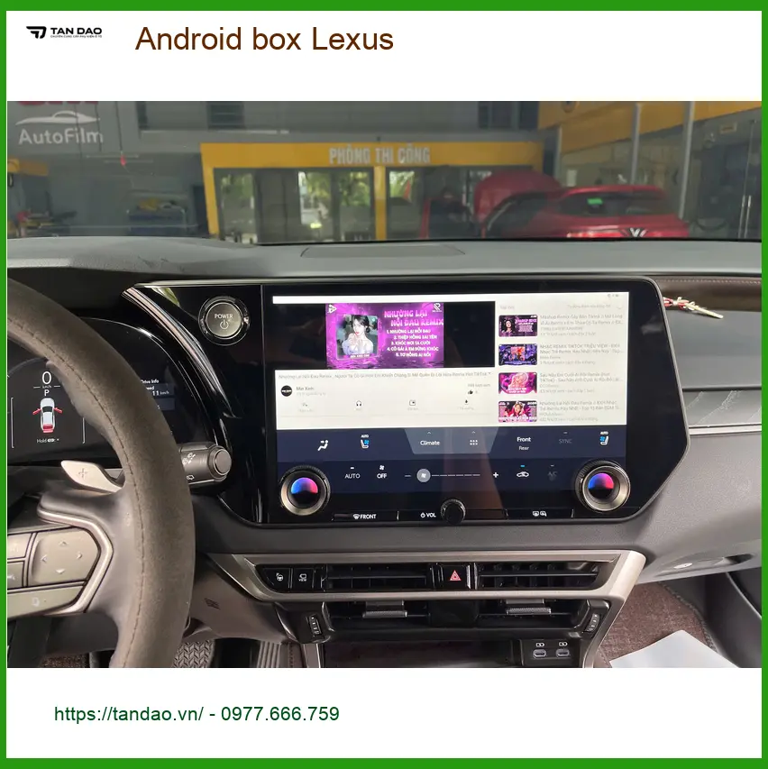 Chị Thảo lắp Android box cho Lexus RX350 tại Quận 11 để biến màn hình zin thành smart TV ảnh thực tế 3