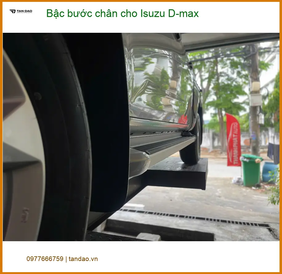 Anh Quang lắp bậc bước chân Isuzu D-max tại Quận 5 tiện lợi cho cả nhà ảnh thực tế 3