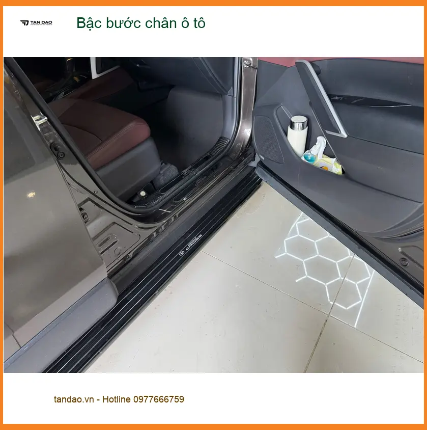 Anh Minh lắp bậc bước chân ô tô Hyundai SantaFe ở Quận 9 ảnh thực tế 3