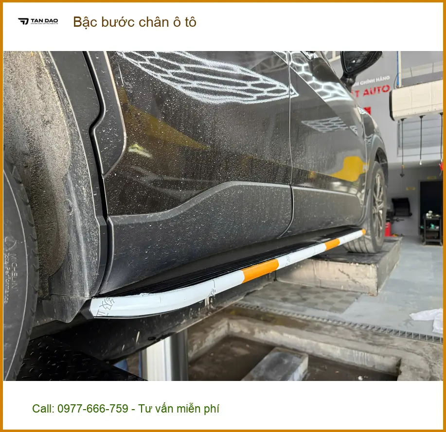 Chị Thu lắp bậc bước chân ô tô cho VinFast Lux SA tại Quận Huyện Nhà Bè ảnh thực tế 3