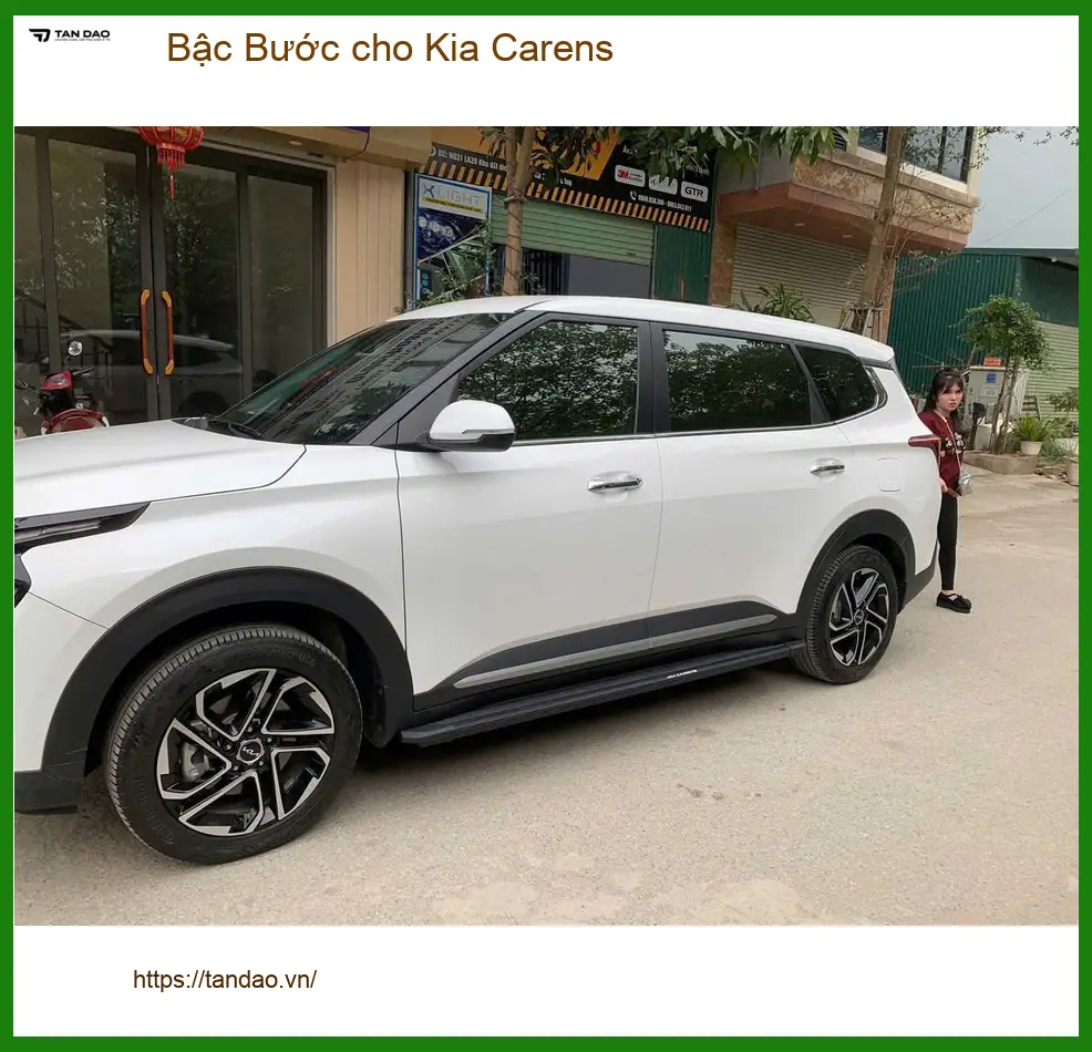Chú Cường lắp Bậc Bước Kia Carens Quận Bình Tân giúp người lớn tuổi dễ dàng ảnh thực tế 4