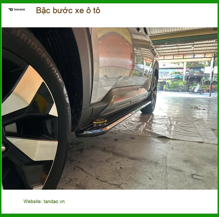Anh Tiến lắp bậc bước xe ô tô Ford Everest tại Nhà Bè tiện lợi ảnh thực tế 2