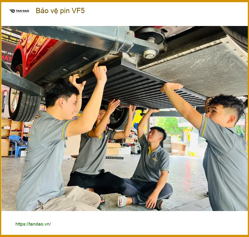 Chị Thanh bảo vệ pin VinFast VF5 tại Quận Bình Thạnh để tối ưu tuổi thọ ảnh thực tế 5