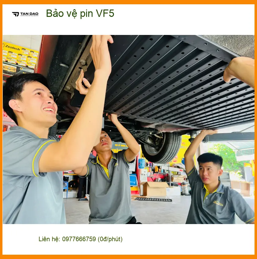Anh Đức Anh lắp bảo vệ pin VF5 cho VinFast VF5 tại Quận Thủ Đức để tăng tuổi thọ ảnh thực tế 4