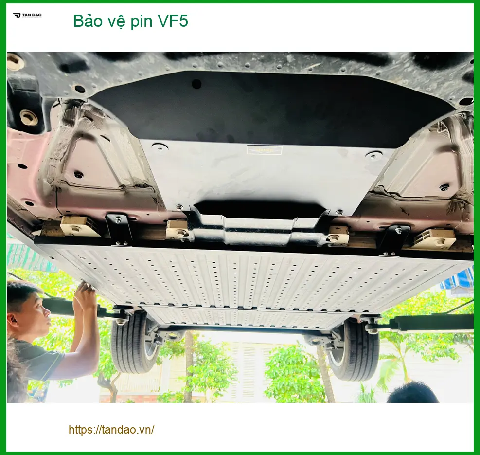 Chú Sĩ bảo vệ pin VinFast VF5 vì lo ngại chai pin khi dùng ở Quận Huyện Nhà Bè ảnh thực tế 4
