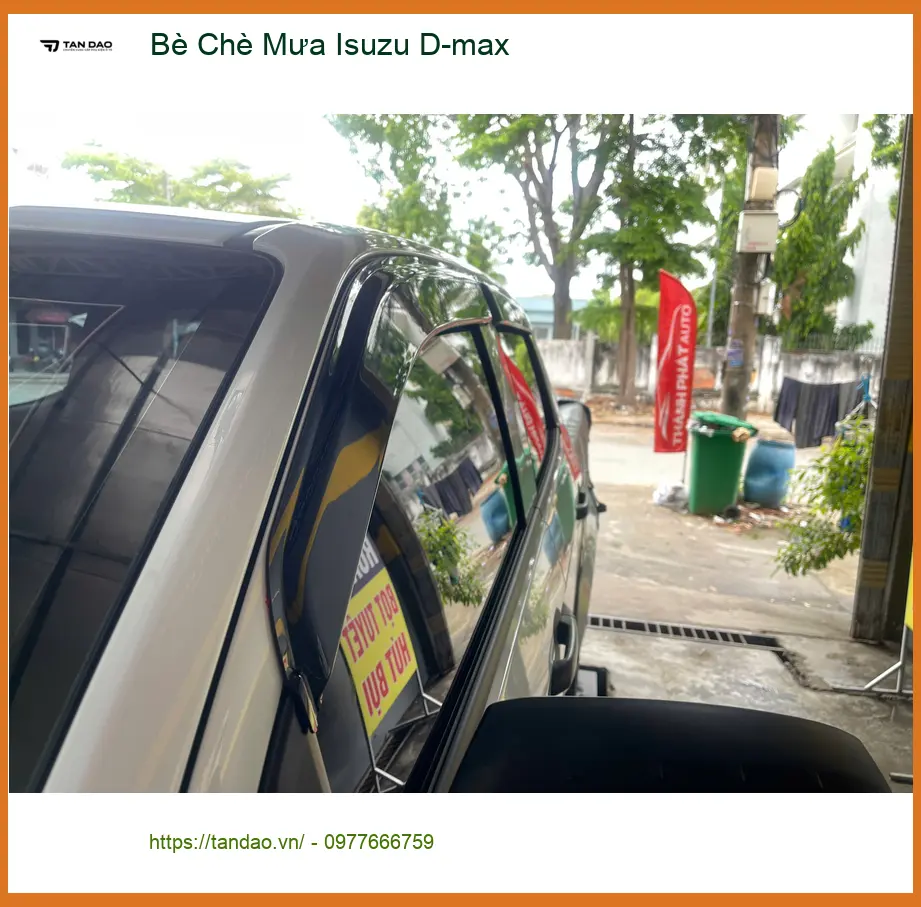 Anh Dũng gắn Bè Chè Mưa Isuzu D-max tại Quận 2 để chắn gió mưa hiệu quả hơn ảnh thực tế 4