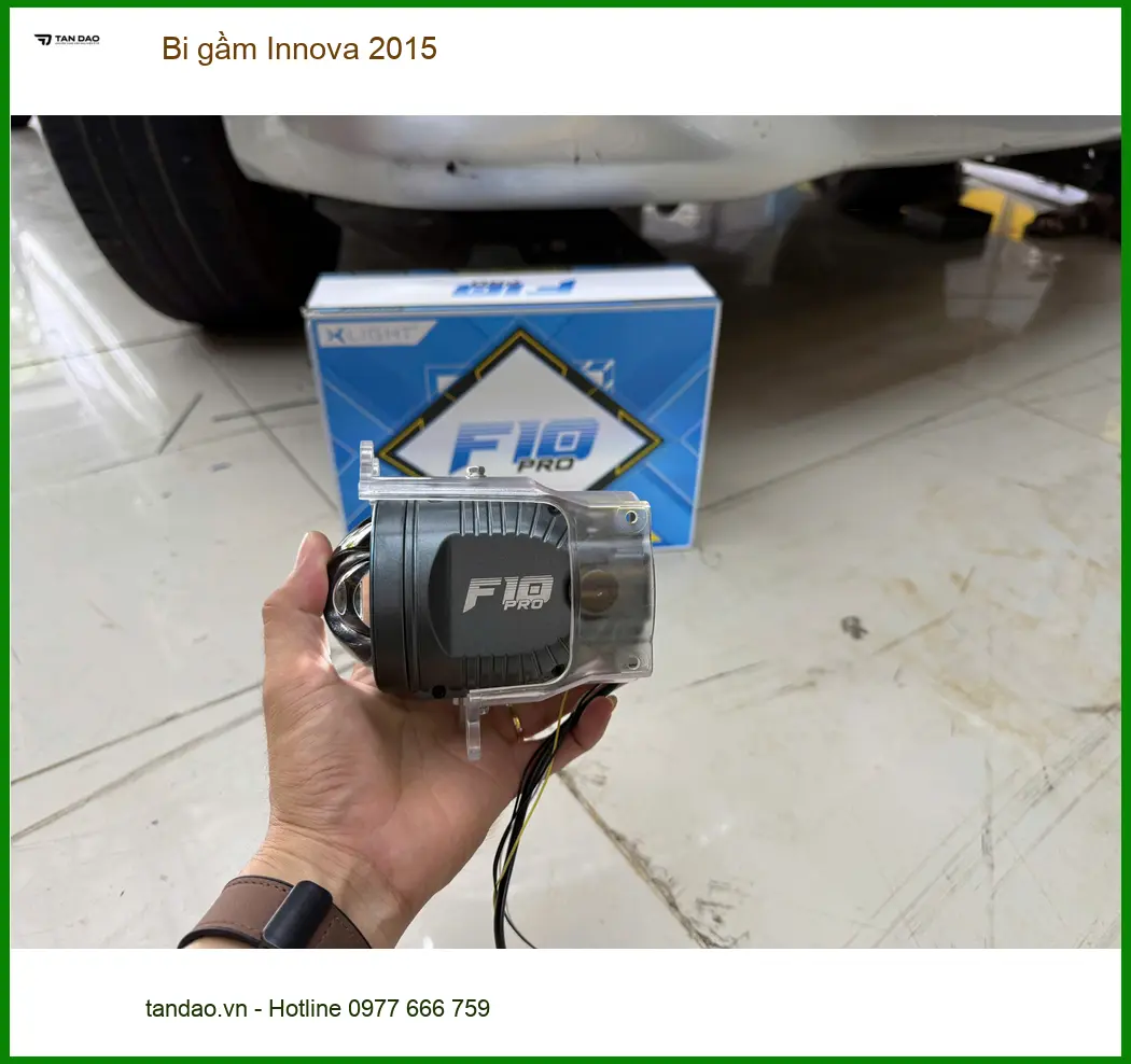 Anh Minh nâng cấp bi gầm Innova 2015 tại Quận Tân Phú để cải thiện tầm nhìn tối