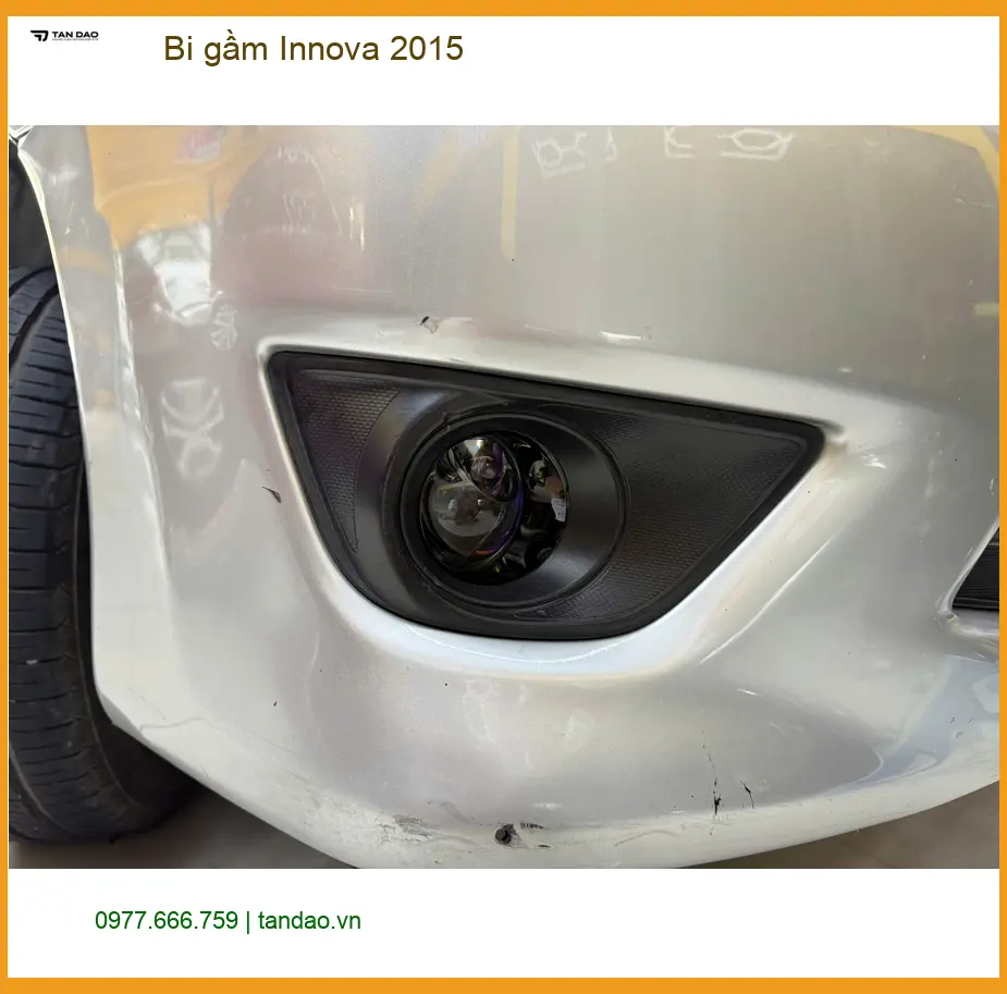 Chú Sáng độ bi gầm cho Innova 2015 tại Hóc Môn vì đèn zin quá tối khi trời mưa ảnh thực tế 2