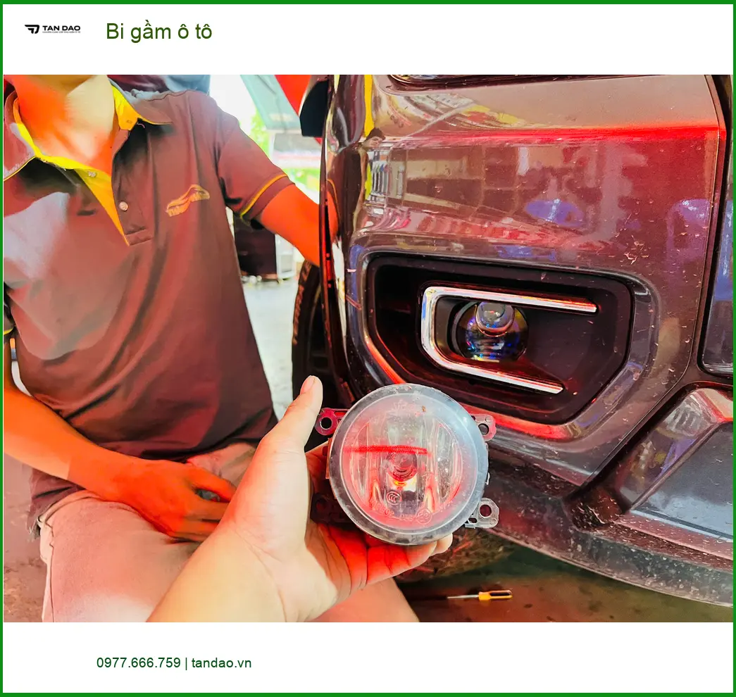 Cô Minh lắp bi gầm ô tô Quận 1 cho Toyota Camry vì đèn zin kém hiệu quả ảnh thực tế 3